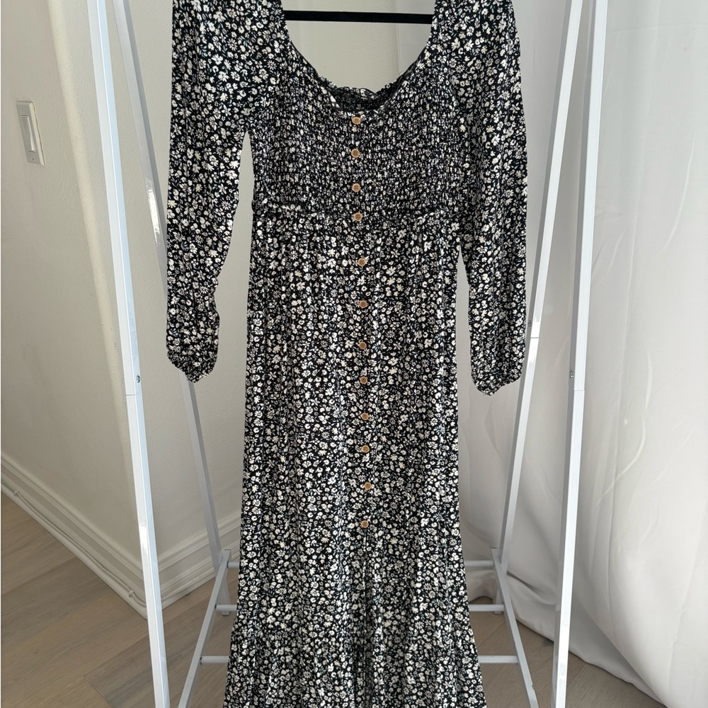 Floral Black and White Long Sleeve Dress